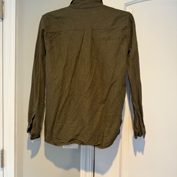Military green uniqlo button up blouse - Picture 4 of 4